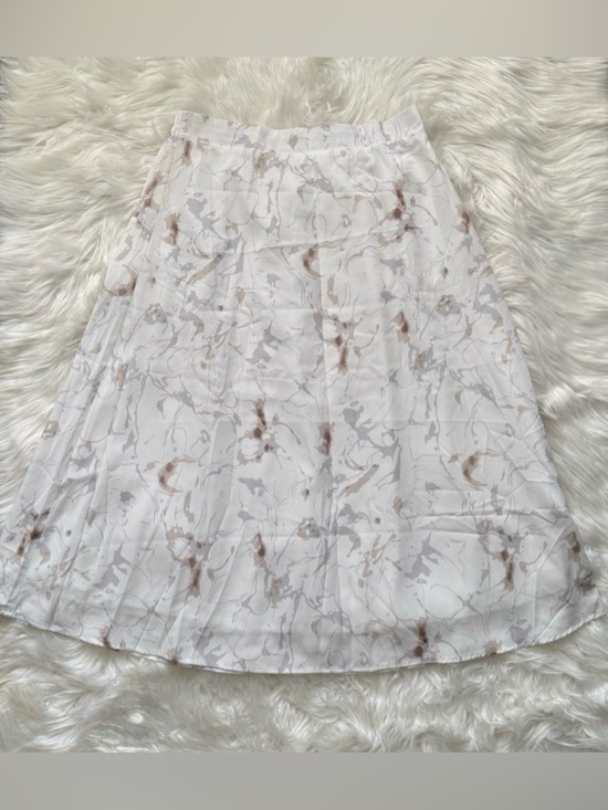 Dresses & Skirts - Cute Print Skirt